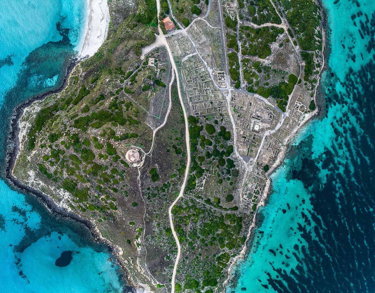 pradelli group hotel duomo sardegna oristano archeologia